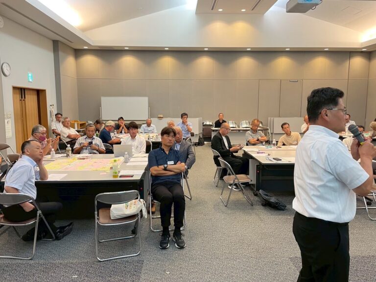 政策研究フォーラムを開催しました